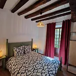 بيت للعطل Chateau De La Mothe De - Allier, A Proximite De Vichy *