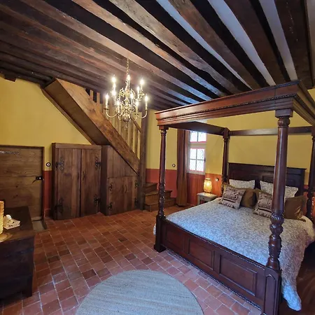 Dom wakacyjny Au Chateau De La Mothe De - Allier, A Proximite De Vichy Vicq (Allier)