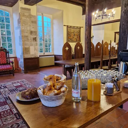 Au Chateau De La Mothe De - Allier, A Proximite De Vichy