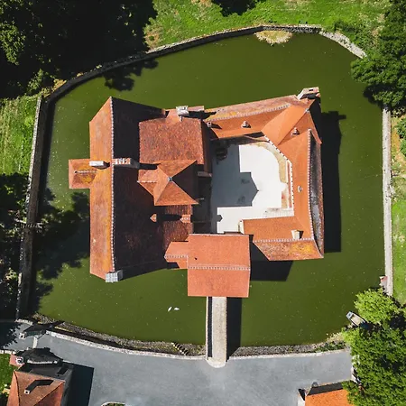 Prázdninový dům Chateau De La Mothe De - Allier, A Proximite De Vichy Vicq (Allier)